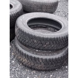 2 pneus hiver 175/65r14 82T