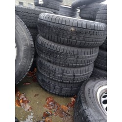 4 pneus hiver 185/60r15 84T